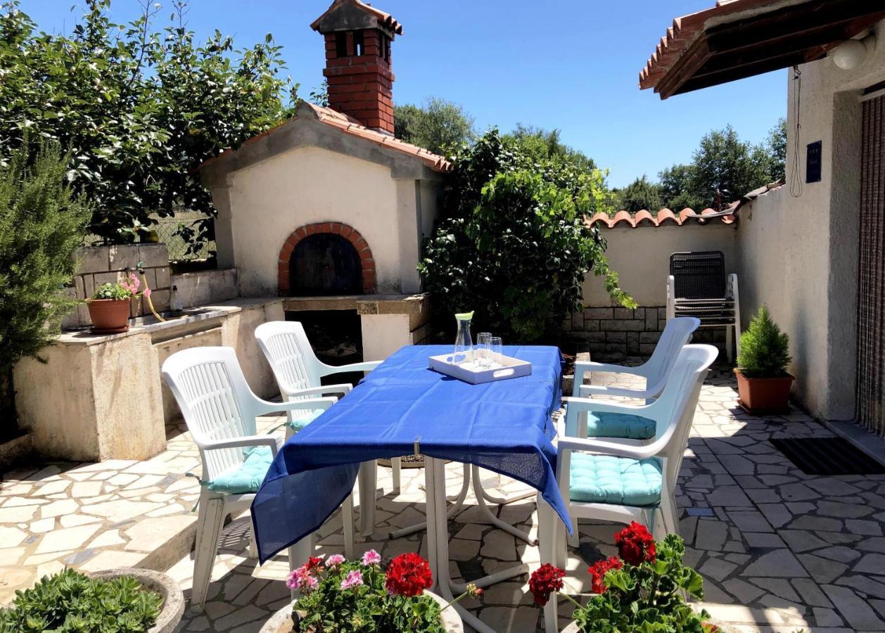 Nives Mare Holliday House Holiday home Rovinj