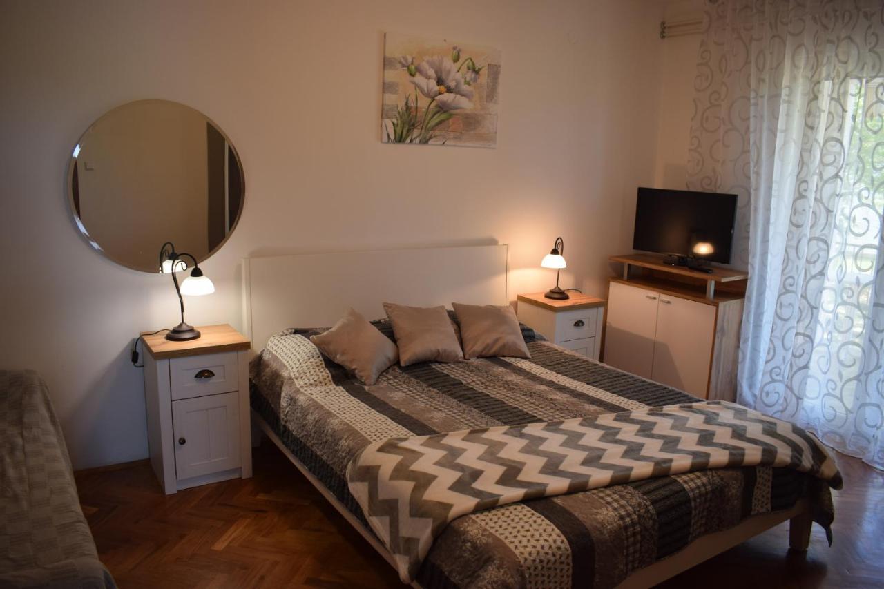 Holiday home Nives Mare Holliday House