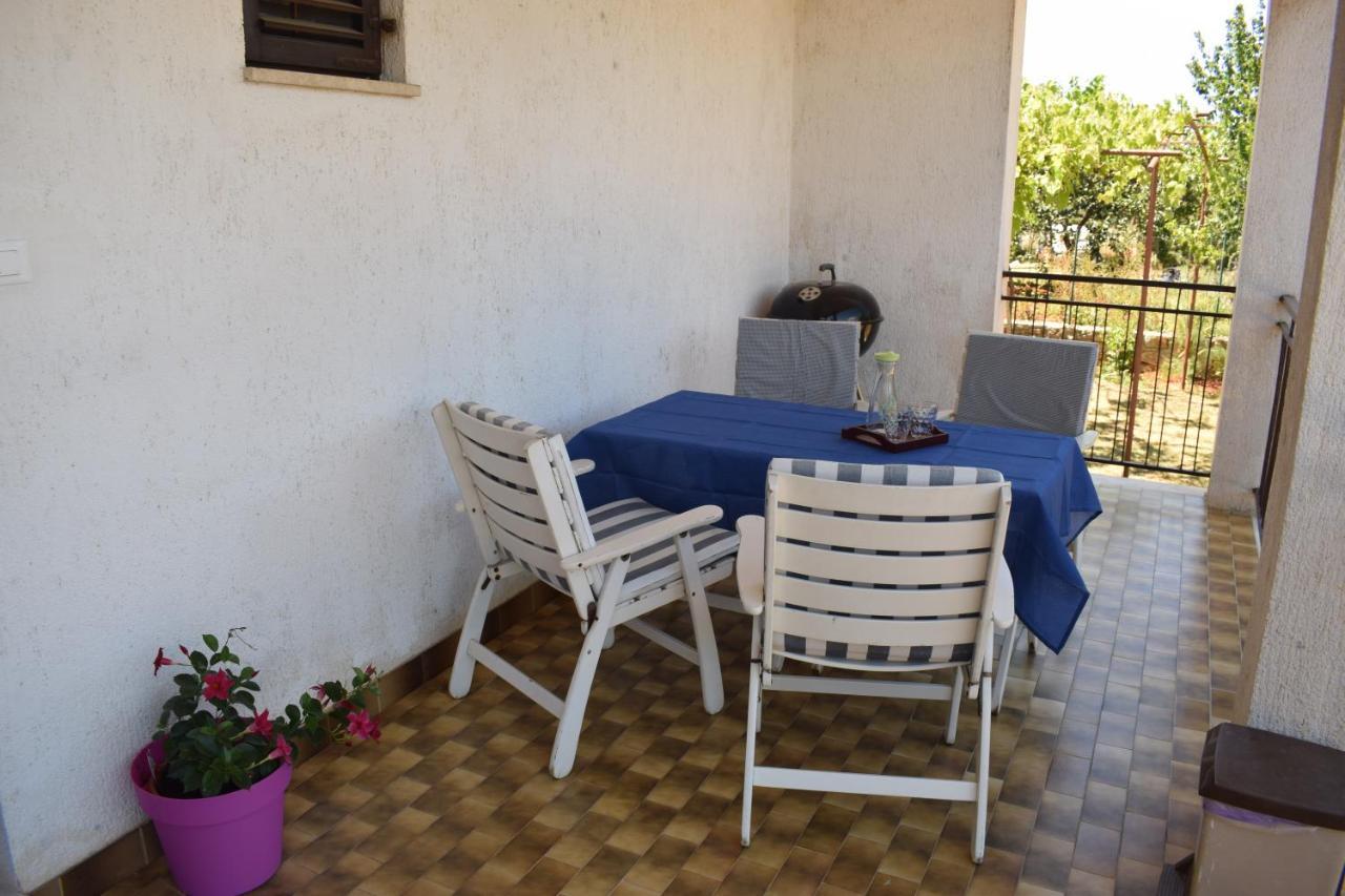 Nives Mare Holliday House *
