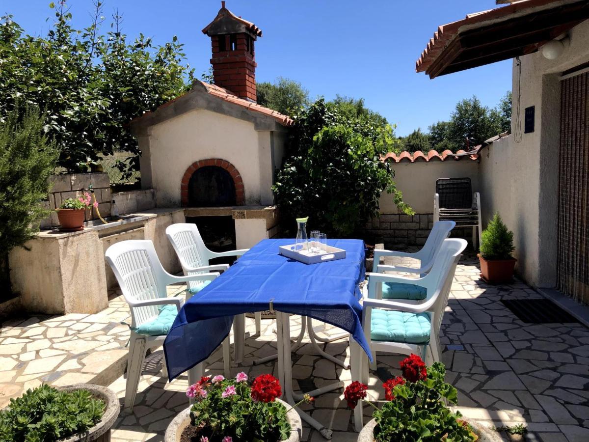 Holiday home Nives Mare Holliday House *