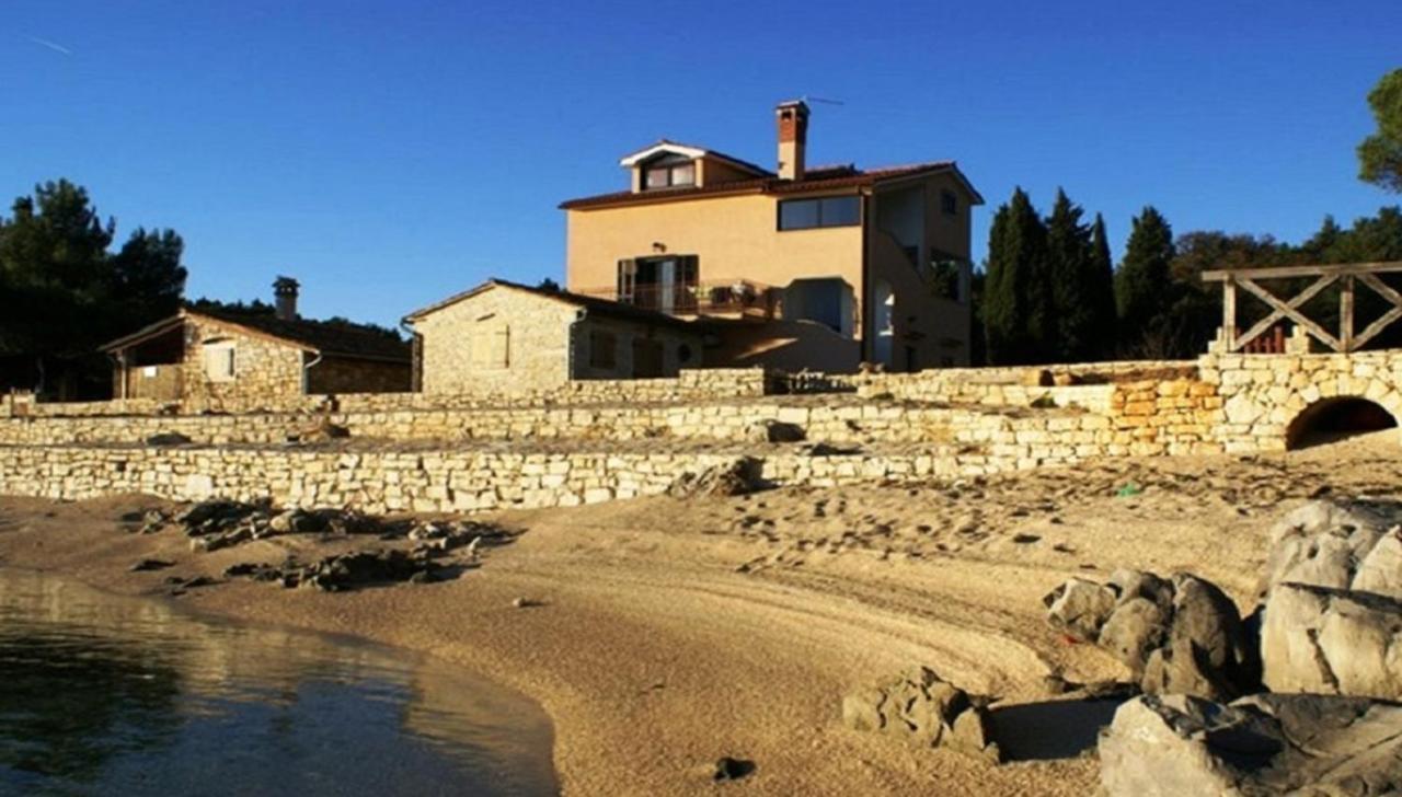 Nives Mare Holliday House Holiday home *